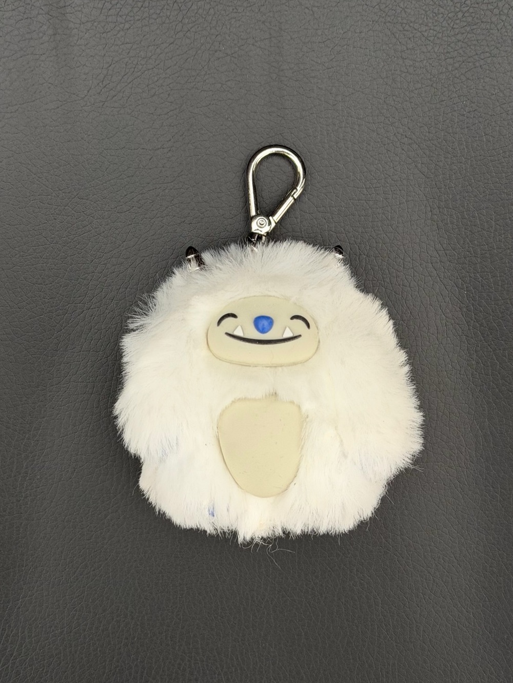 Bath and Body Work Fluffy Yeti Hand Sanitizer Holder